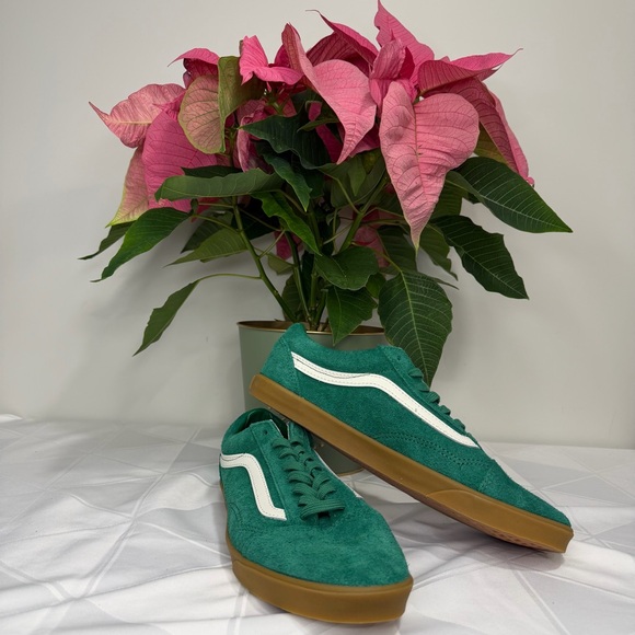 Vans VANS Old Skool Lowpro Green Gum Unisex Shoes Size US M 8/ W 9.5 NWOB